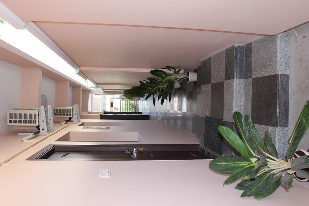 Raj Residency Salem Apartment Bagian luar foto